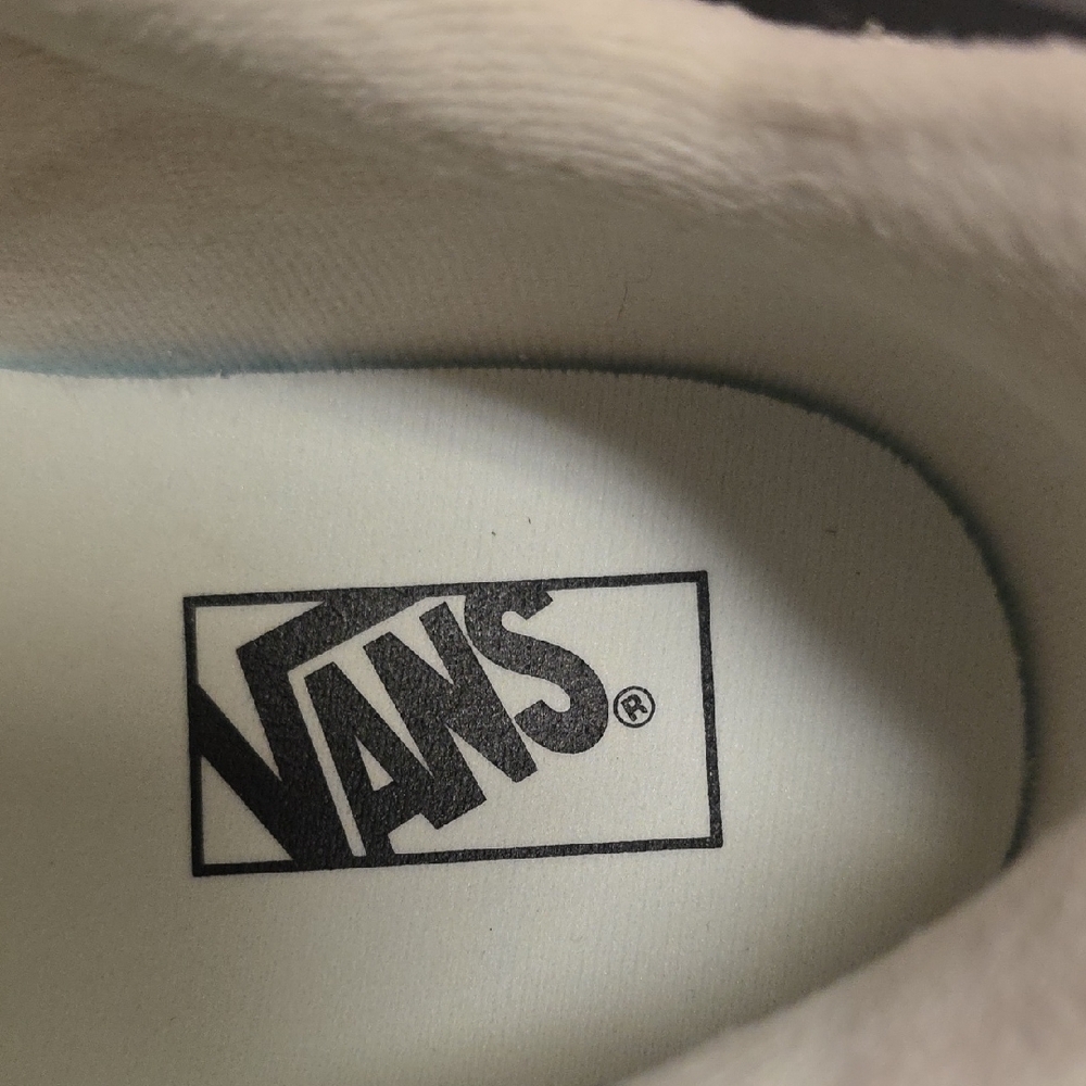Vans Upland Suede Marshmallow Gum Sneakers Men's 12 Women's 13.5 - Picture 5 of 6